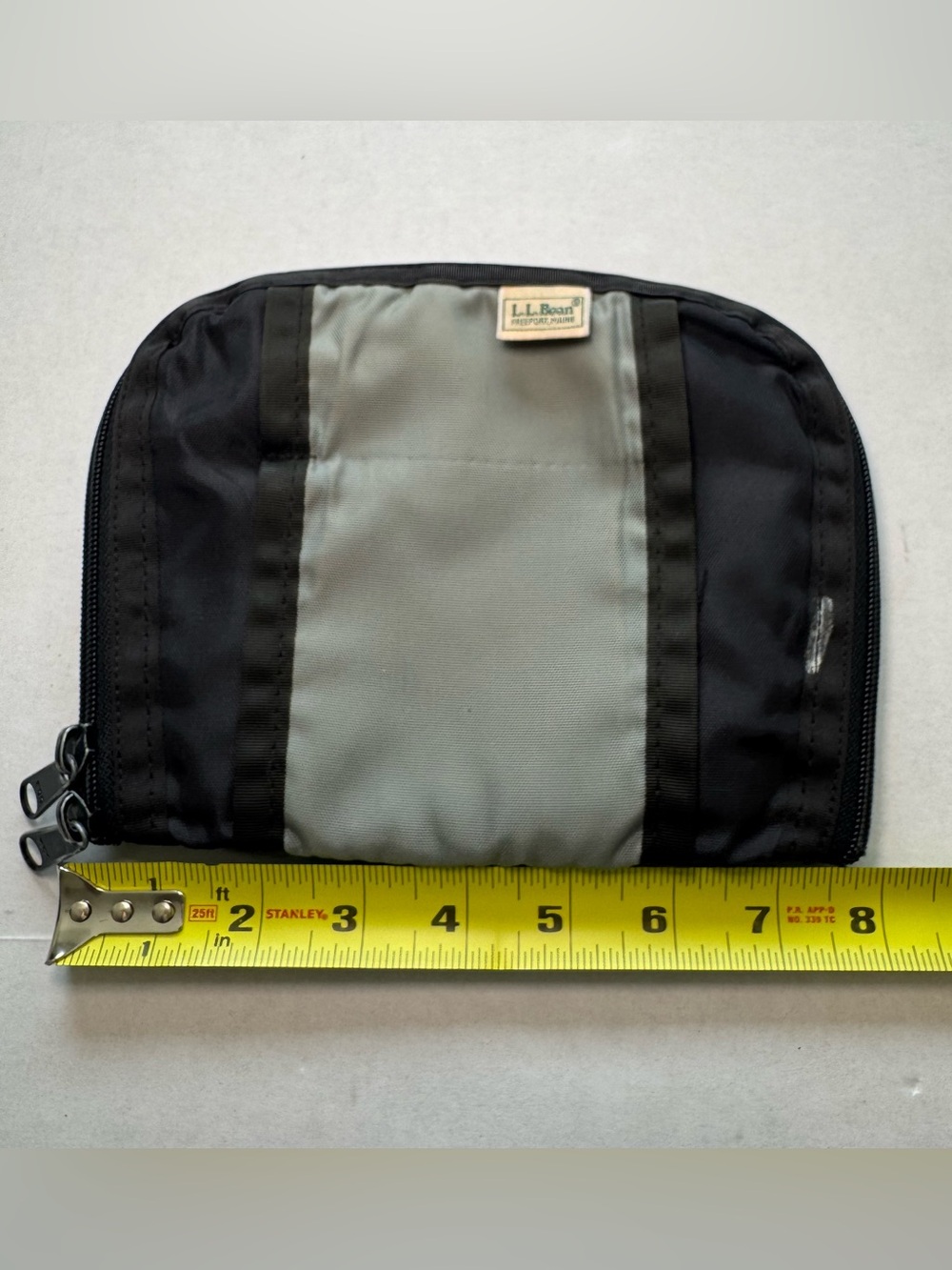L.L.Bean Travel Organizer / Electronics Pouch Black & Gray